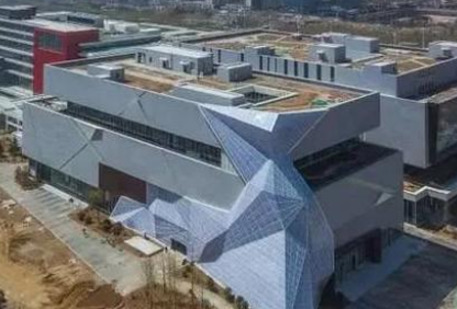 環(huán)鏈電動葫蘆在青島圖書館新館中擔任吊重職務
